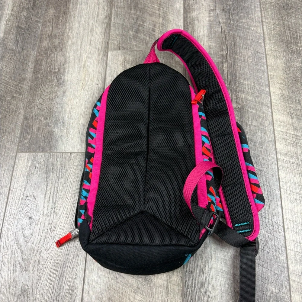 Chaco‎ Raglands Pink/Black Print Sling Bag